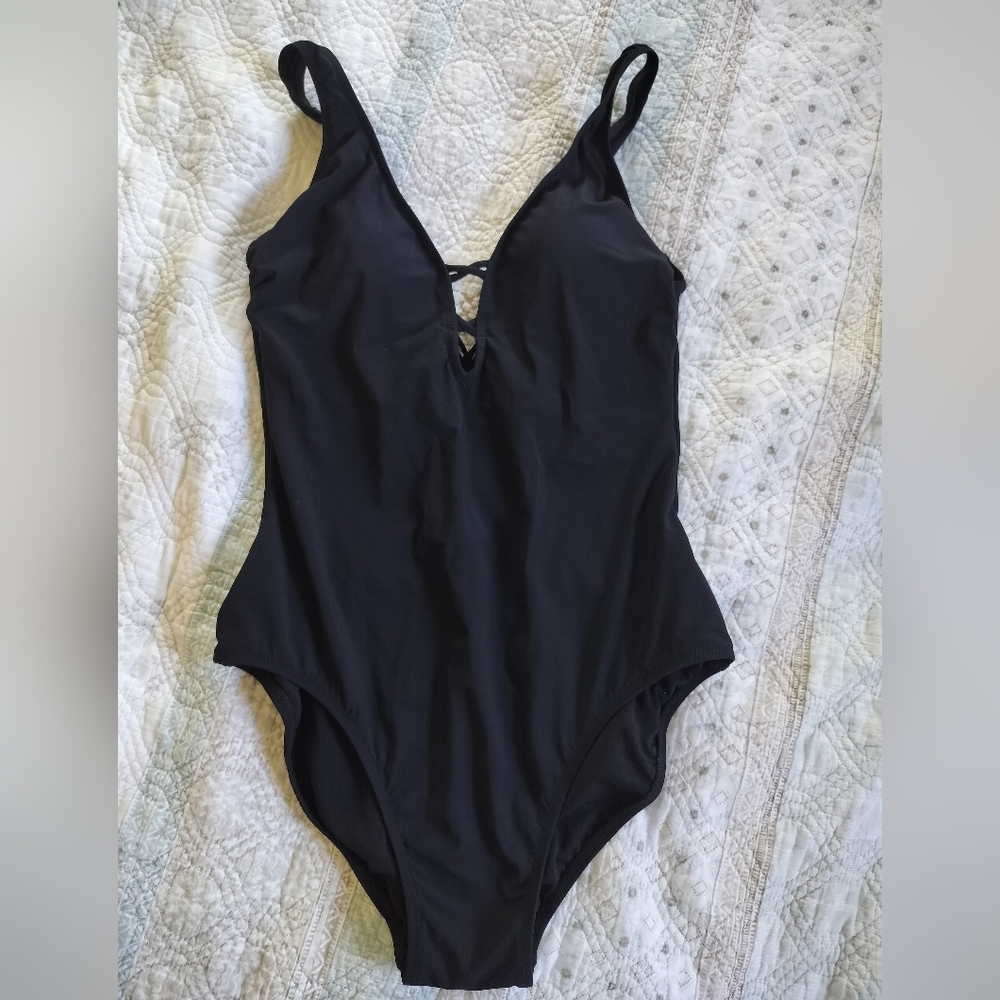 Profile By Gottex Black One-Piece Swimsuit Leaced Cleavage Women's Size 8